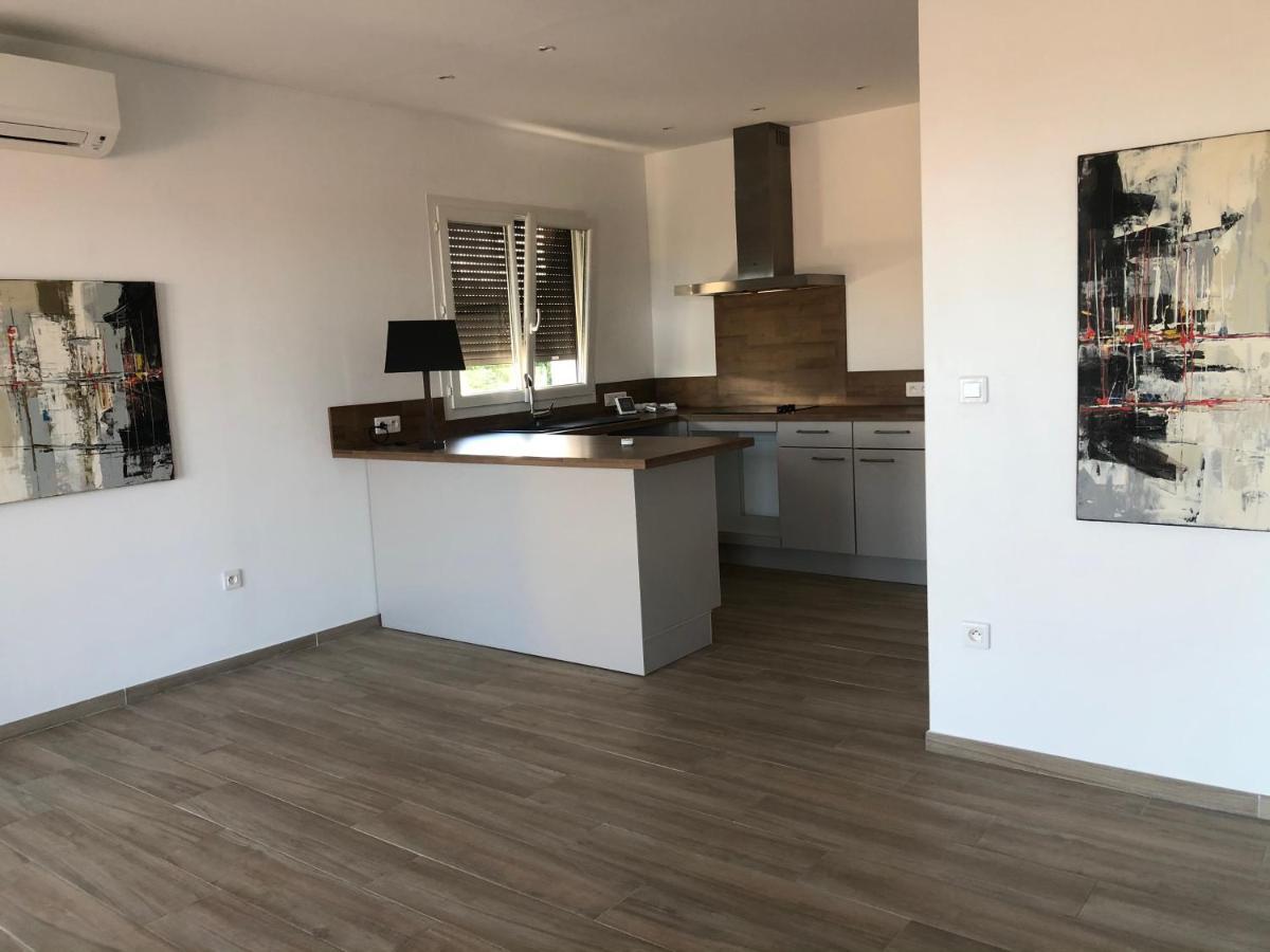 Mare E Monti Apartment Aleria  Ngoại thất bức ảnh